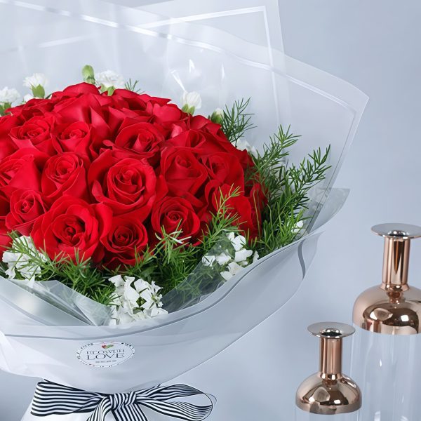 Amazing Time - Red Roses and Dianthus Bouquet Amazing Time - Red Roses and Dianthus Bouquet