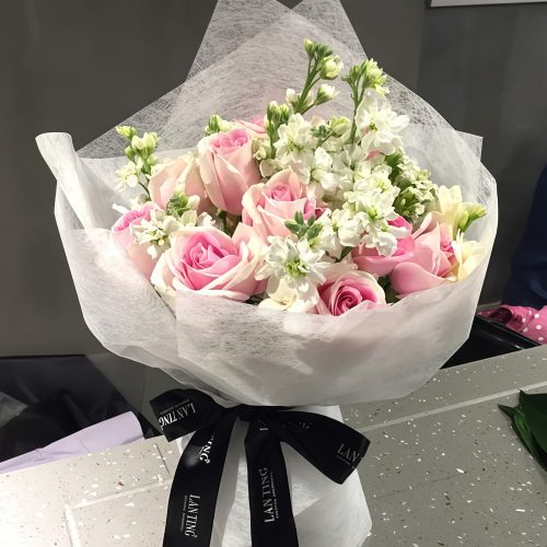 Pretty Woman - Awakening Roses and Violets