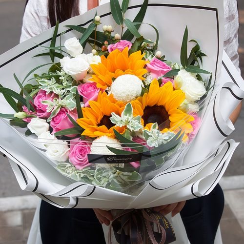 Confessions of Love - Awakening Roses and Ping Pong Daisies