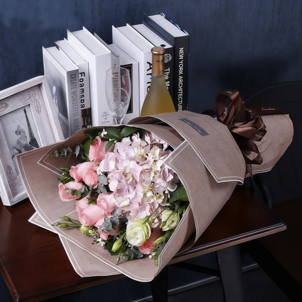 Pink Lovers - Pink Roses - Hydrangea Bouquet