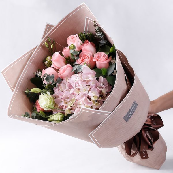Pink Lovers - Pink Roses - Hydrangea Bouquet