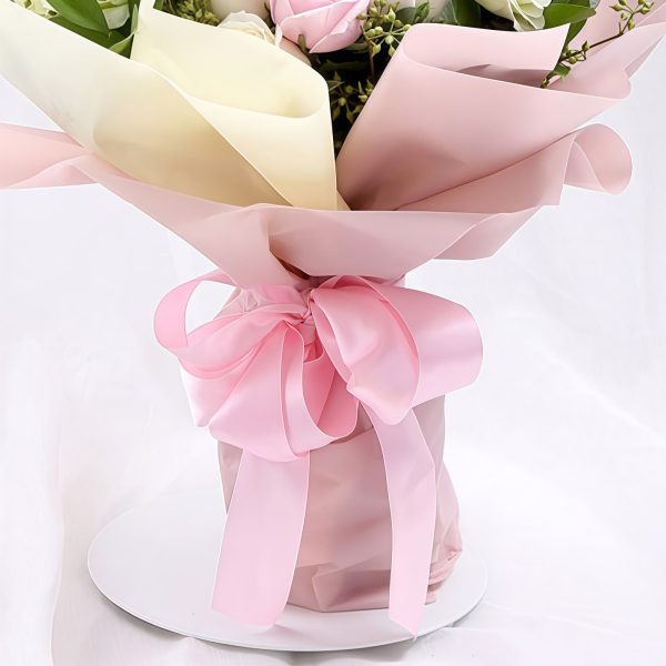 Your World - Pink Gloriosa mixed with Pink Snow Mountain Rose