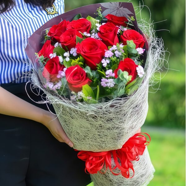 Three lifetimes of stone and three lifetimes of road - Red roses with matching flowers